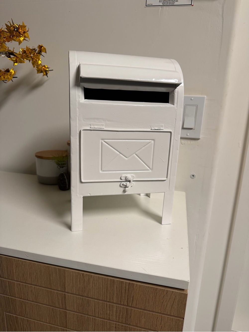 White Decorative Mailbox Accent Piece